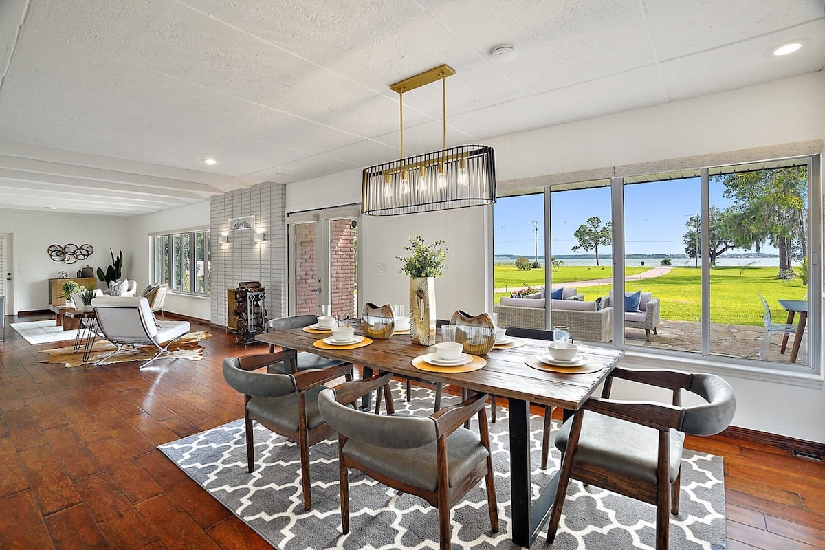 Mount Dora & Tavares, FL Waterfront Homes Acreage, A Pool, & Upgrades